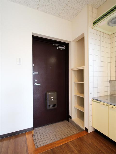 その他　松山市味酒町　メゾンシーブリーム　玄関