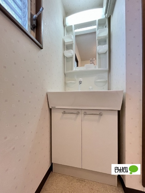 洗面設備　同一タイプ