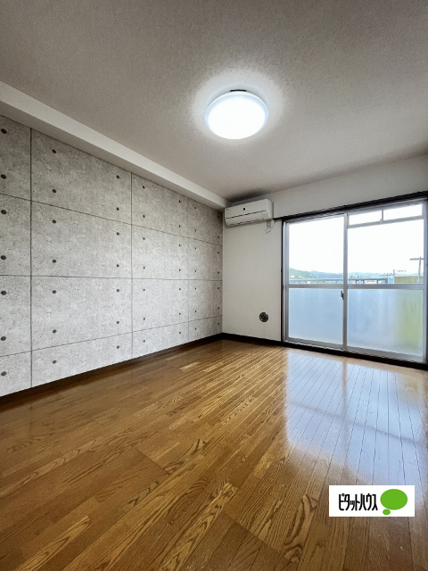 居室・リビング　４０５　同一タイプ