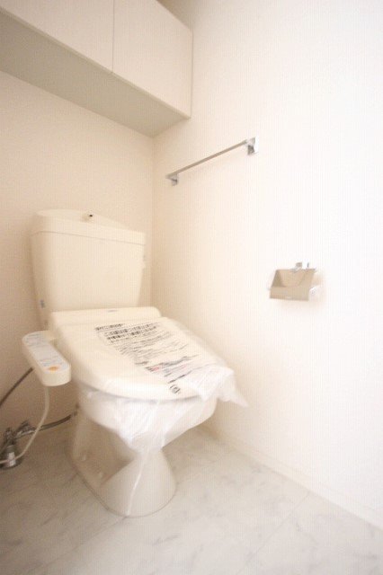 トイレ　同物件別号室