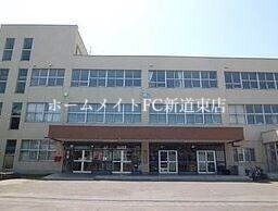 中学校　札幌市立札幌中学校（中学校）まで294m