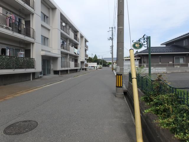 その他　側面道路（その他）まで20m
