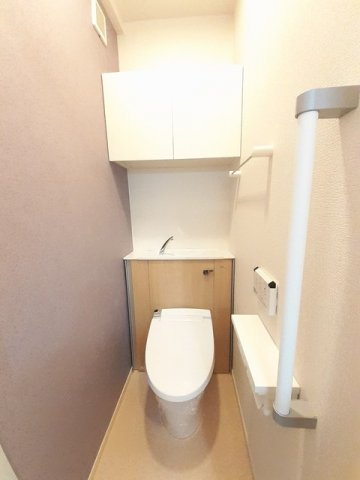 トイレ　ゆったりとした空間のトイレです