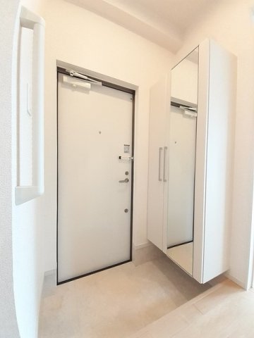 玄関　シンプルで使いやすい玄関です