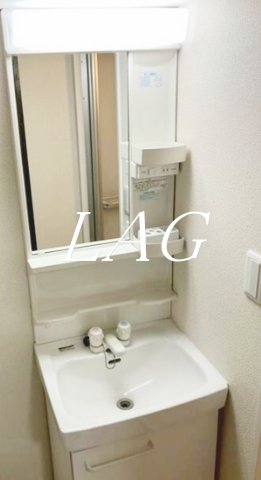 洗面設備　独立洗面台です。
