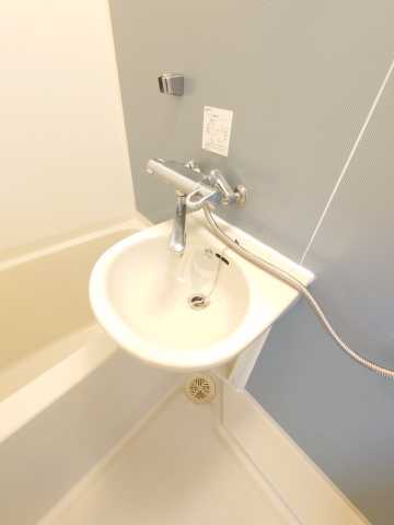 洗面設備　KDXレジデンス神楽坂通（参考画像）