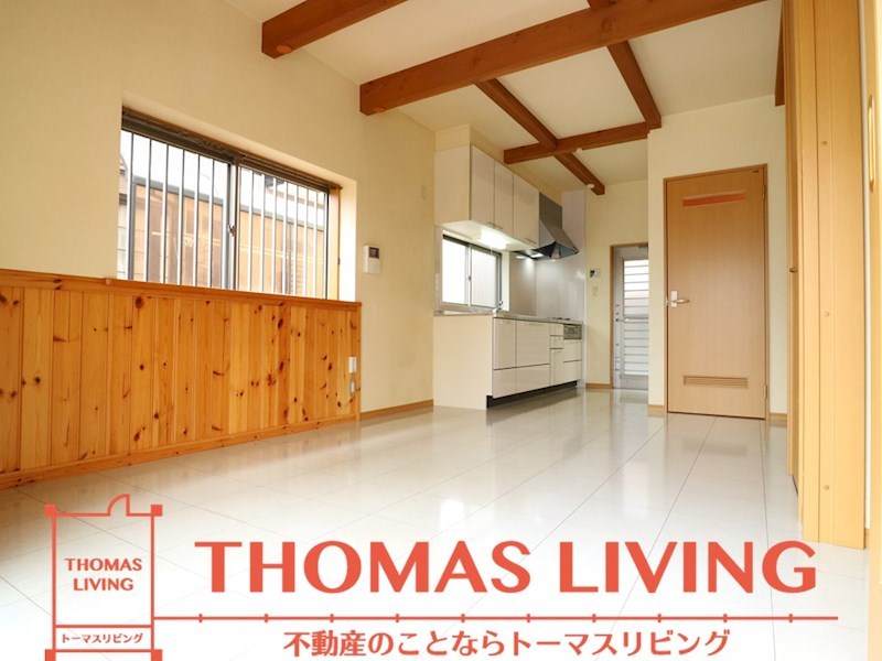 居室・リビング　トーマスリビングでは、全物件初期費用分割・クレジットカード利
