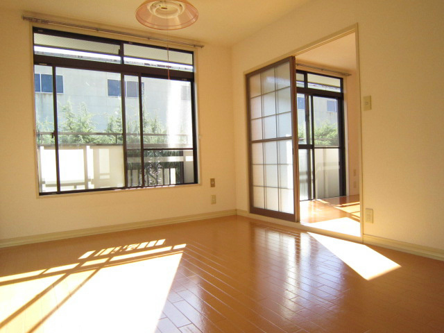 居室・リビング　別部屋参考写真