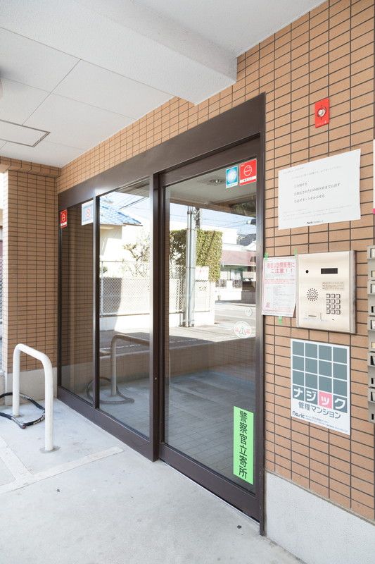 エントランス　オートロック