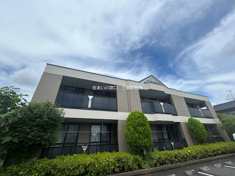 建物外観　リバーサイドビューのご紹介は住まいの窓口アソシエにお任せくだ