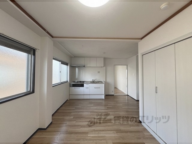 居室・リビング　リビング