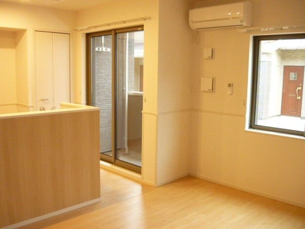 居室・リビング　居間です