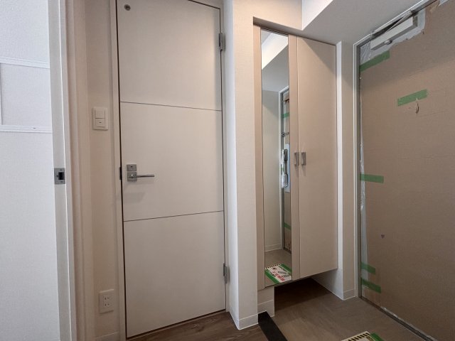 その他部屋・スペース　玄関横シューズ収納スペースが有るので靴がたくさんあっても安心