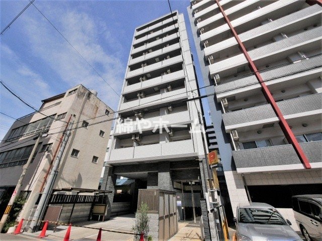建物外観　落ち着いた雰囲気の外観です