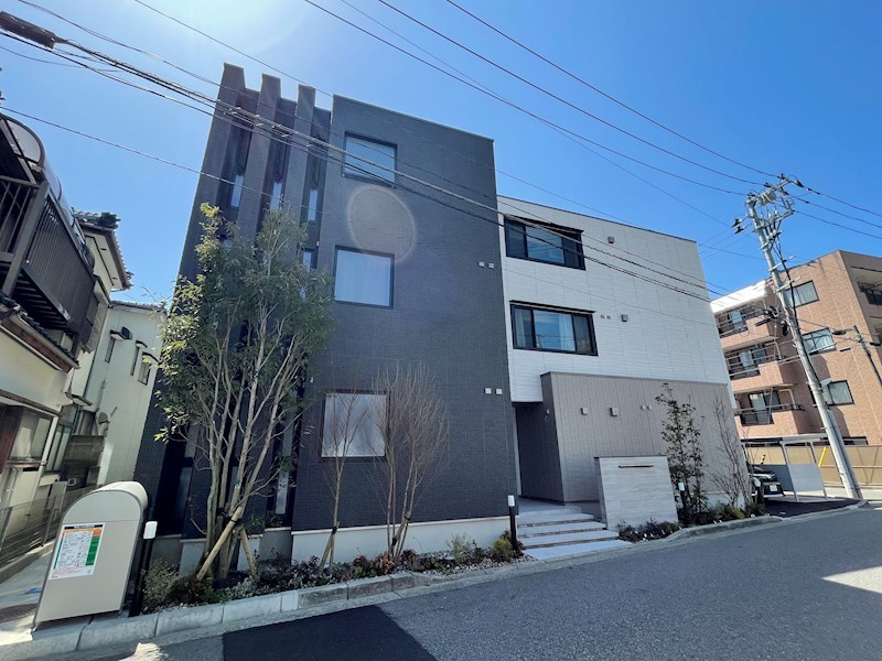 建物外観　2021年12年施工