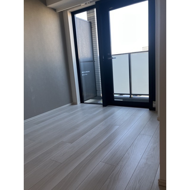 居室・リビング　こちらの居間で趣味の時間をお楽しみください