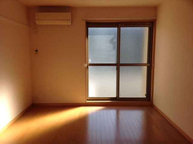 その他部屋・スペース　落ち着いて過ごせるお部屋なので、寝室にいかがでしょうか