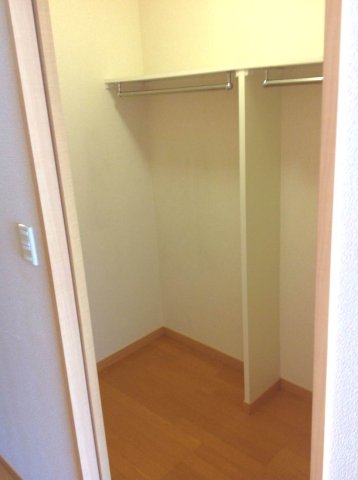 収納　ウォークインクローゼット