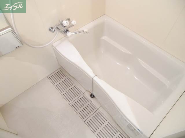 バス・シャワールーム　バスルーム