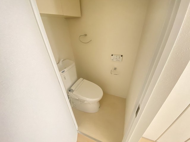 トイレ　温水洗浄便座付き♪