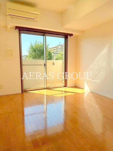 居室・リビング　同仕様写真