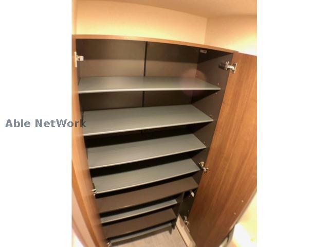 玄関　シューズボックス