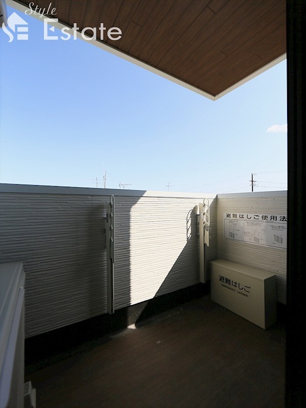 バルコニー　同仕様内装