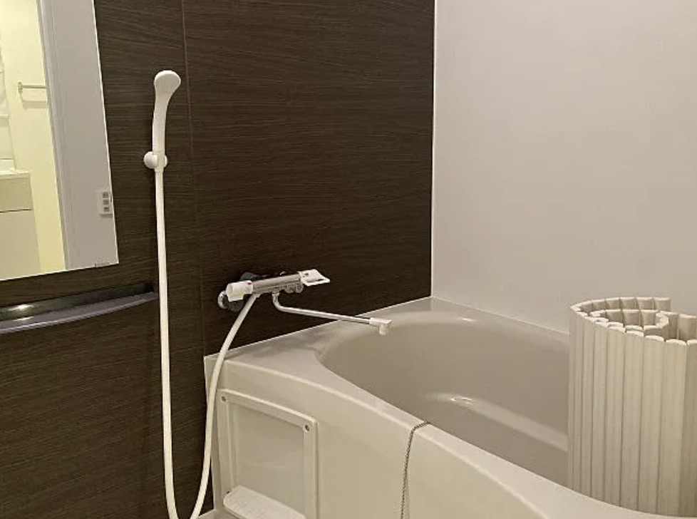 バス・シャワールーム　ゆったり過ごせるお風呂です