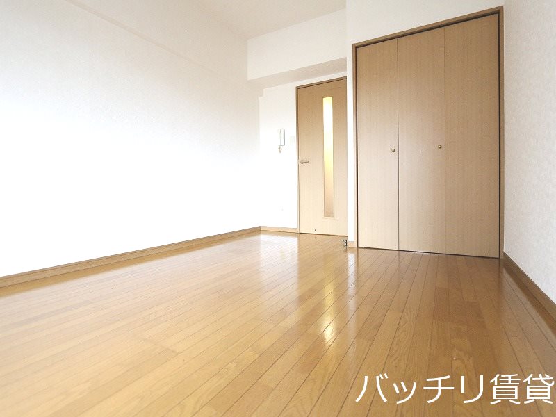 居室・リビング　画像は別号室イメージの為、現況を優先いたします。