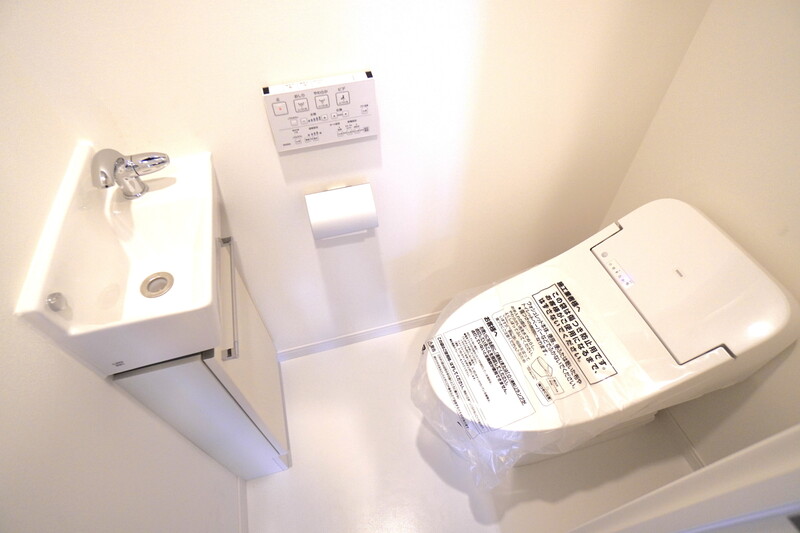 トイレ　※別部屋の参考写真です。