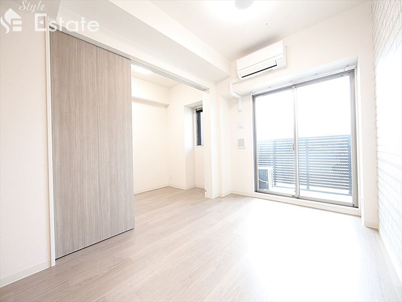 居室・リビング　内装