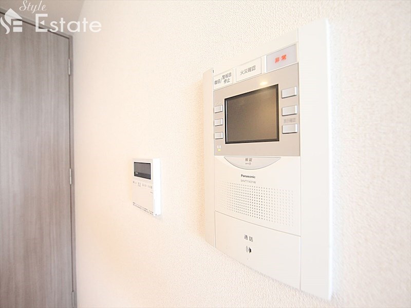 セキュリティ　モニター付きインターホン