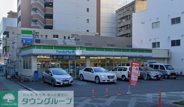 コンビニ　ファミリーマート栄五丁目店（コンビニ）まで70m