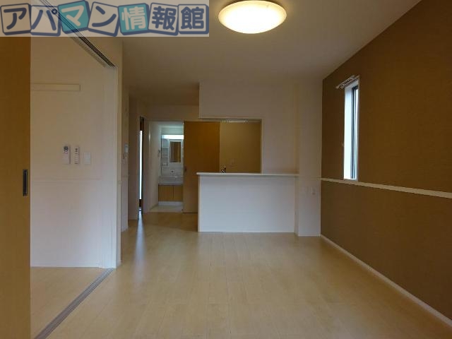 居室・リビング　リビング