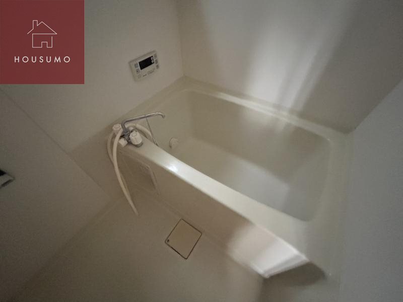 バス・シャワールーム　コンパクトで使いやすいお風呂です