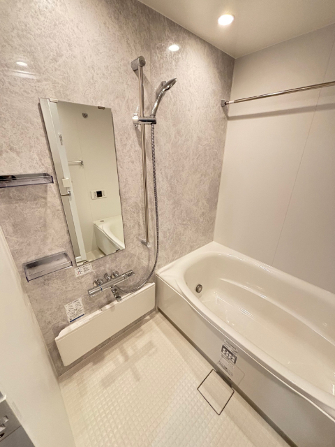 バス・シャワールーム　※Ｃタイプ３０２号室内写真