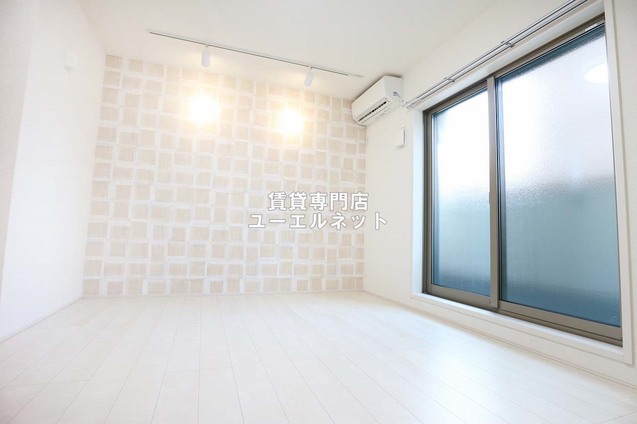 居室・リビング　ゆったりとくつろげる、落ち着きのある居室空間です