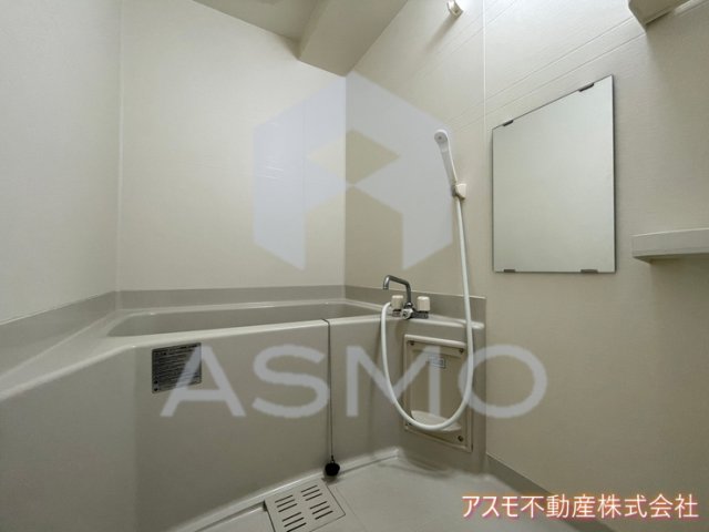 バス・シャワールーム　同マンション別部屋参考写真