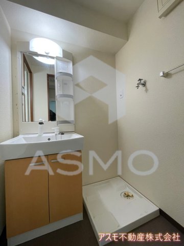 洗面設備　同マンション別部屋参考写真