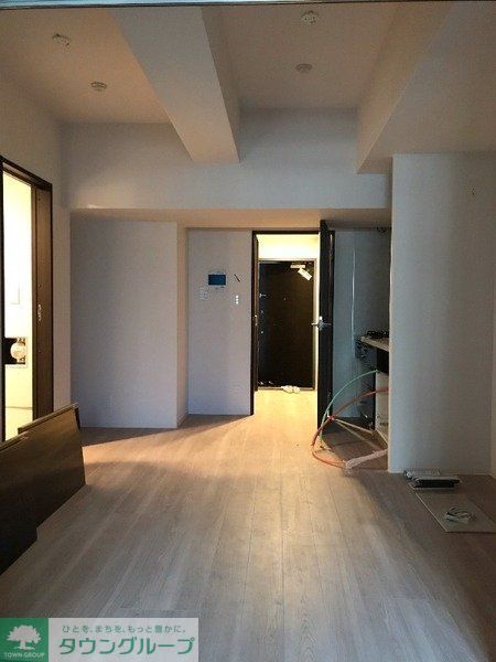 居室・リビング　エントランス