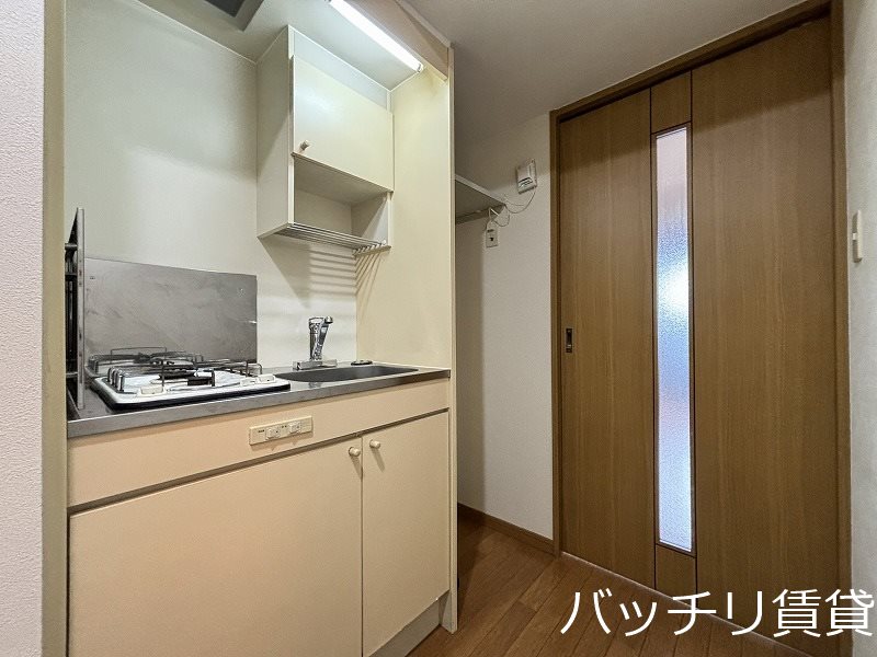 キッチン　＊画像は別号室の為、現状を優先いたします
