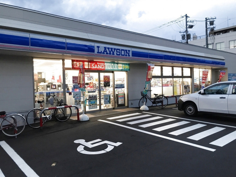 コンビニ　ローソン札幌北8条西二十丁目店（コンビニ）まで203m