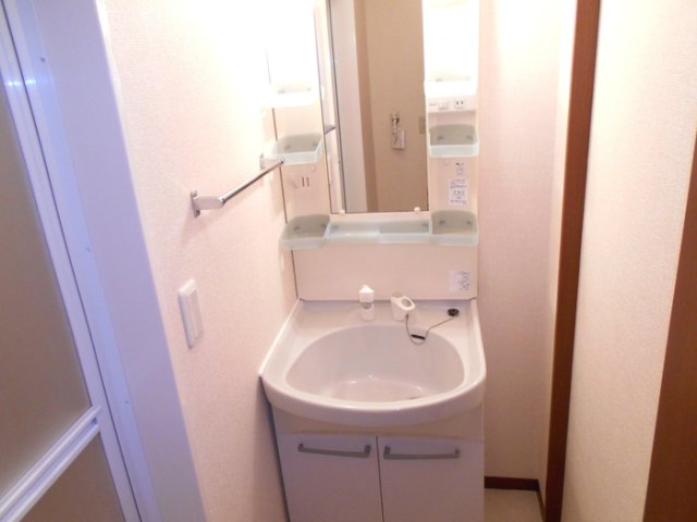 洗面設備　広い洗面スペース