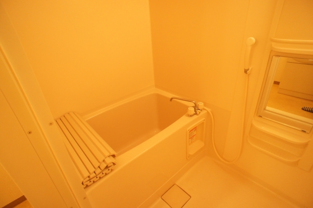 バス・シャワールーム　バス・トイレ別