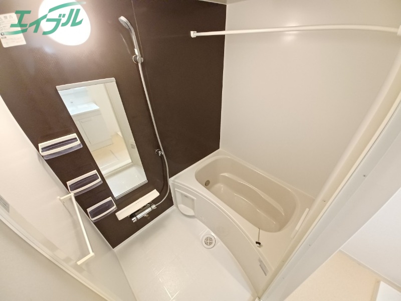 バス・シャワールーム　同型参考写真