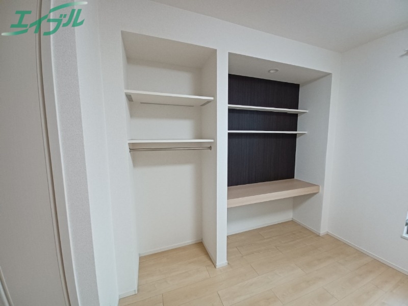 収納　同型参考写真