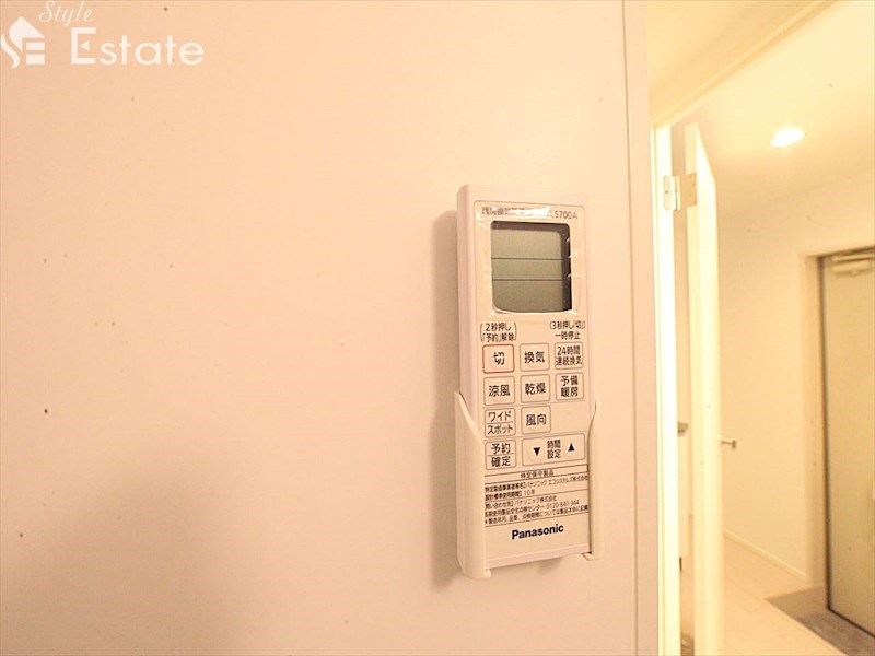 その他設備　浴室乾燥機　便利です