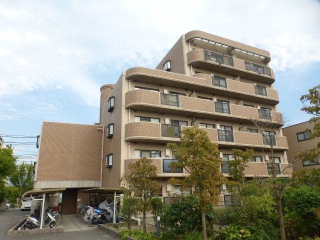建物外観　シャルマンシェソワ