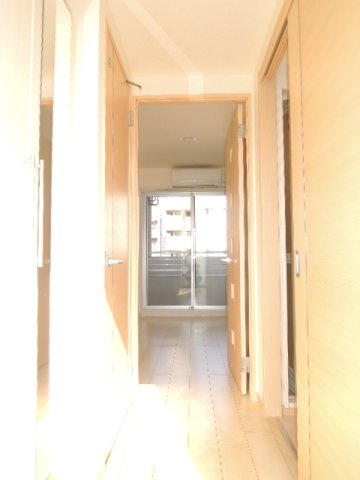 玄関　明るい玄関です