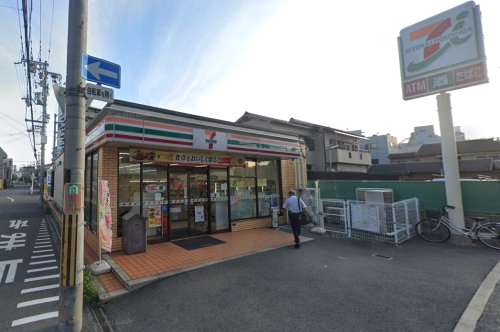コンビニ　セブンイレブンJR塚本駅西店（コンビニ）まで406m